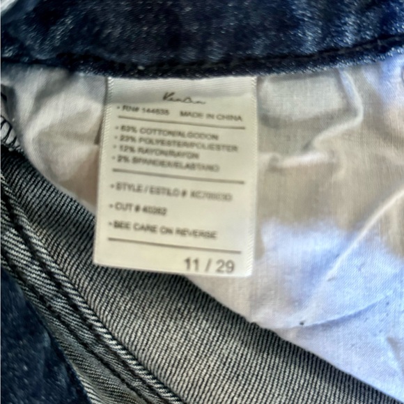 KANCAN sz 11/29
Anya High Rise Super Skinny Jeans dark wash - Picture 13 of 16